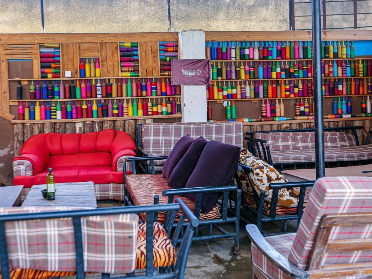 Arusha Safari Hostel Exterior foto
